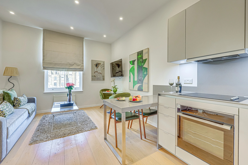 Gloucester Road Apartments by DMONTRIO
