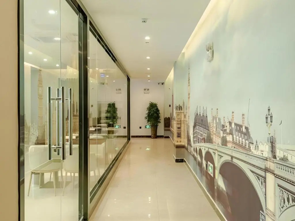 GME Hefei Qianshan North Road Phoenix City Hotel