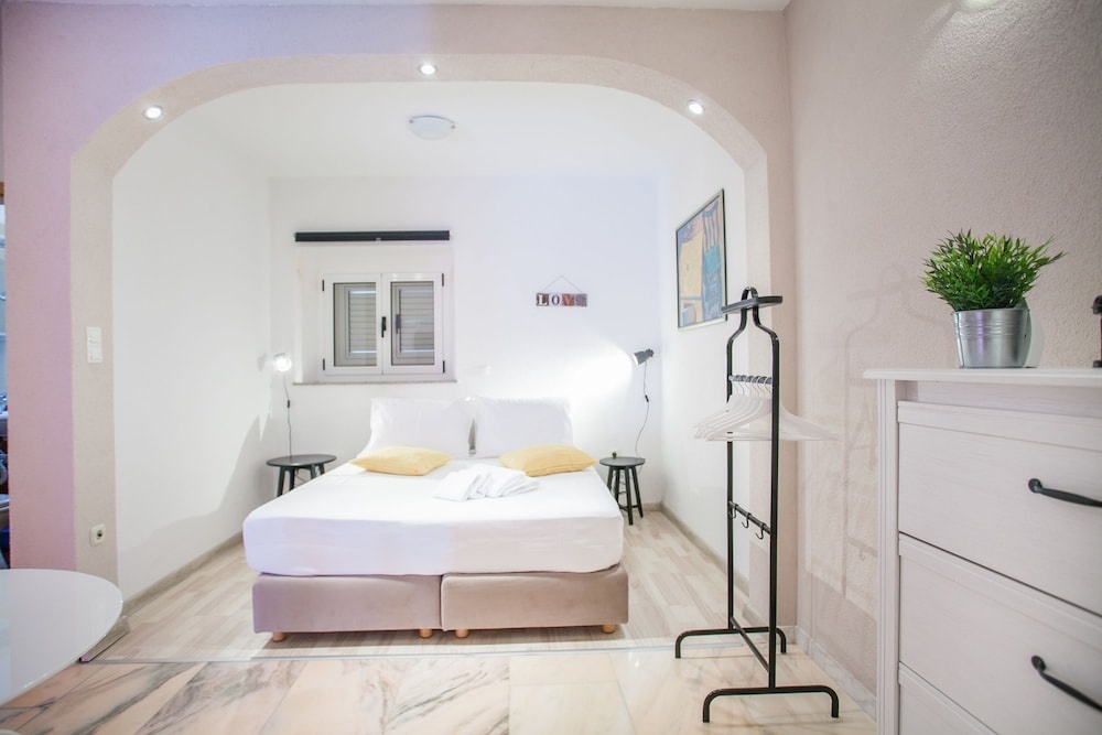 Apartments Emotha