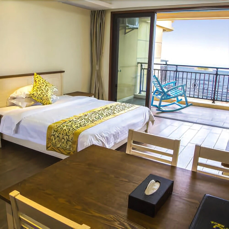 Fenghuang Shanshui Hongwan Sea View Holiday Hotel