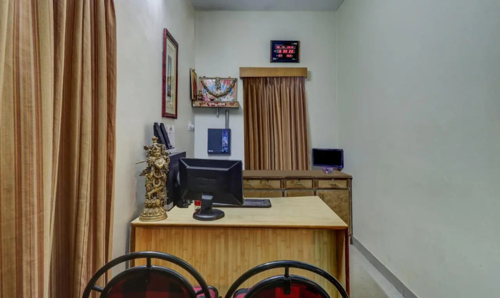 Itsy Hotels Shree Comforts
