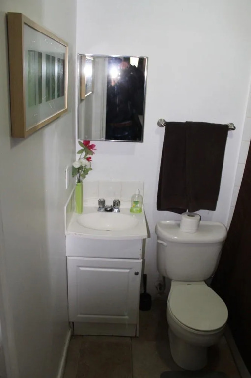 Adib Apartments - 224 Woodroffe Ave, Unit 4 (Basement)