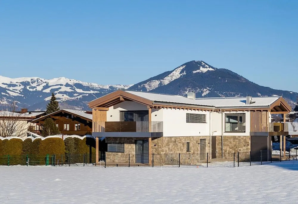 Aurora Mountain Chalet by we rent
