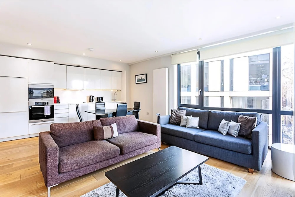 Wonderful Holborn Apartment
