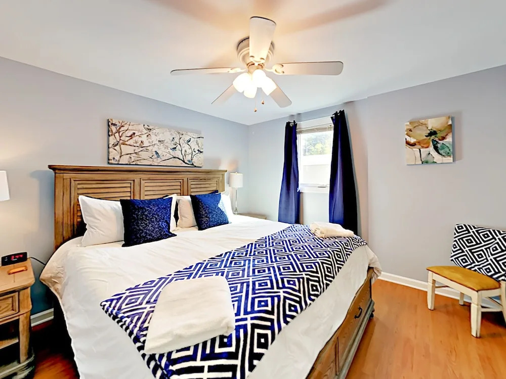 East Bolton Duplex Unit A 2 Bedrooms 1 Bathroom Duplex