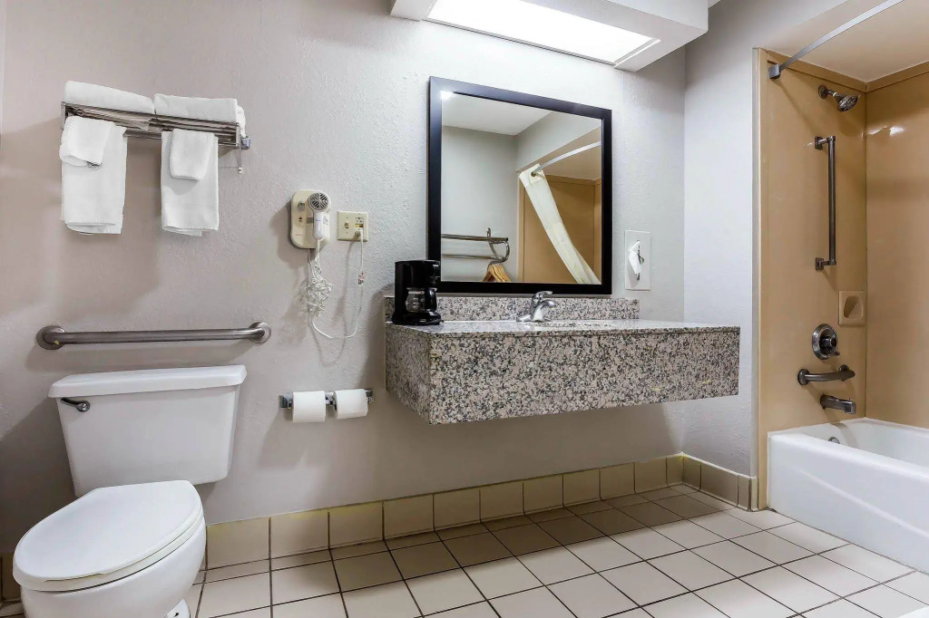 Quality Inn & Suites Mooresville-Lake Norman