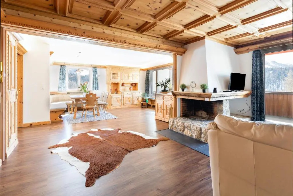 Spacious Apartment with fantastic Alpine Panorama
