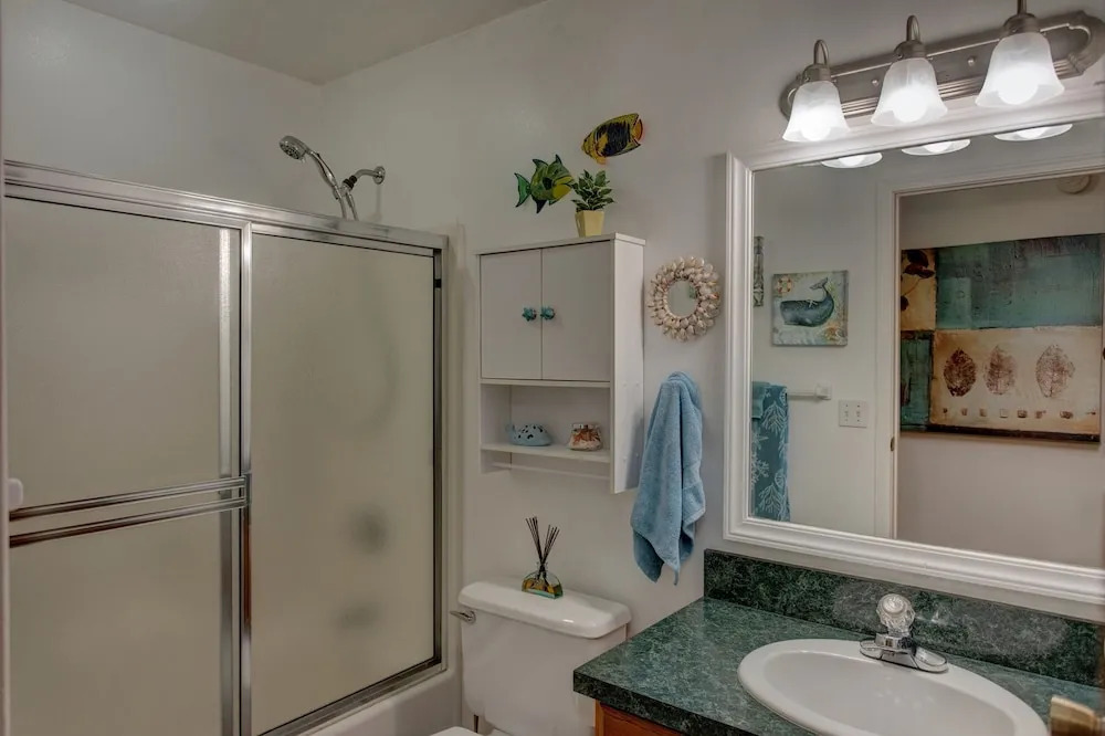 Hale O Makani 3 Bedroom Home by RedAwning