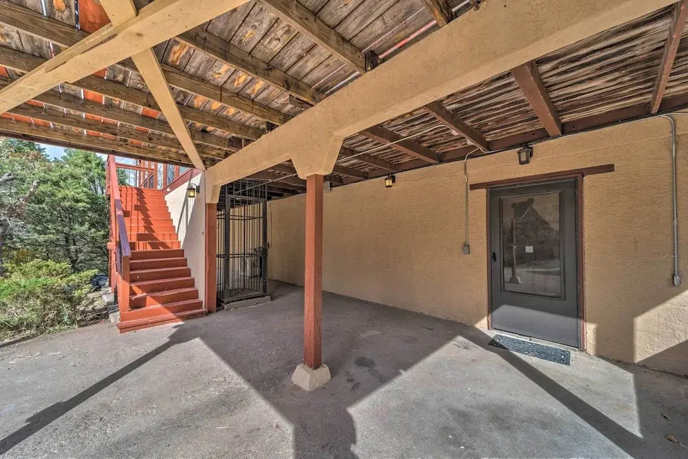 Airy Alto Escape: 1 Mi to Ruidoso Winter Park