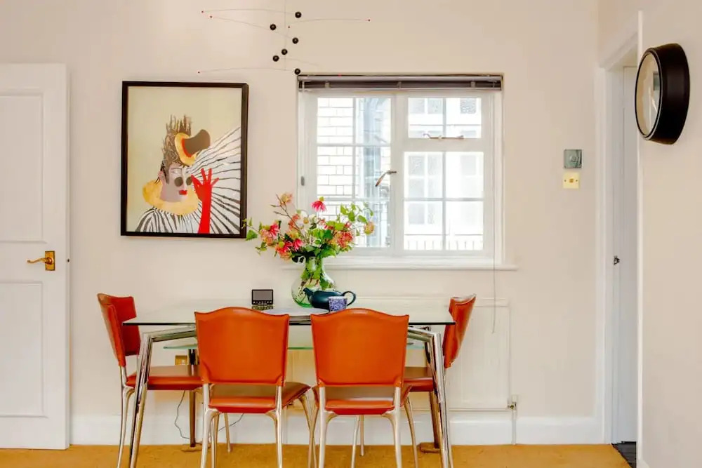 2 Bedroom West End Apartment Close To Regent's Park