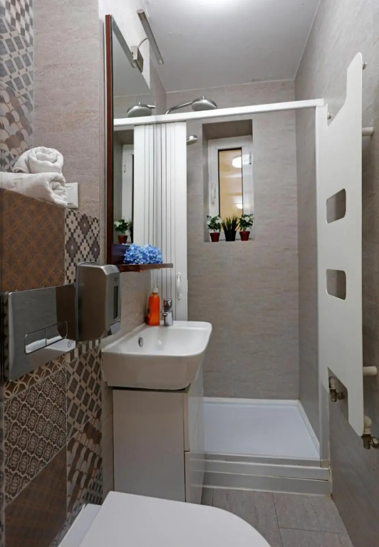 Lovely 2 bedroom apartment near Old Town