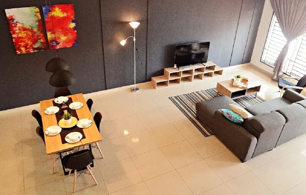 Desaru Cosy Homestay - near WaterPark, Beach, Rapid -Wifi, TVbox, Steamboat, BBQ Available