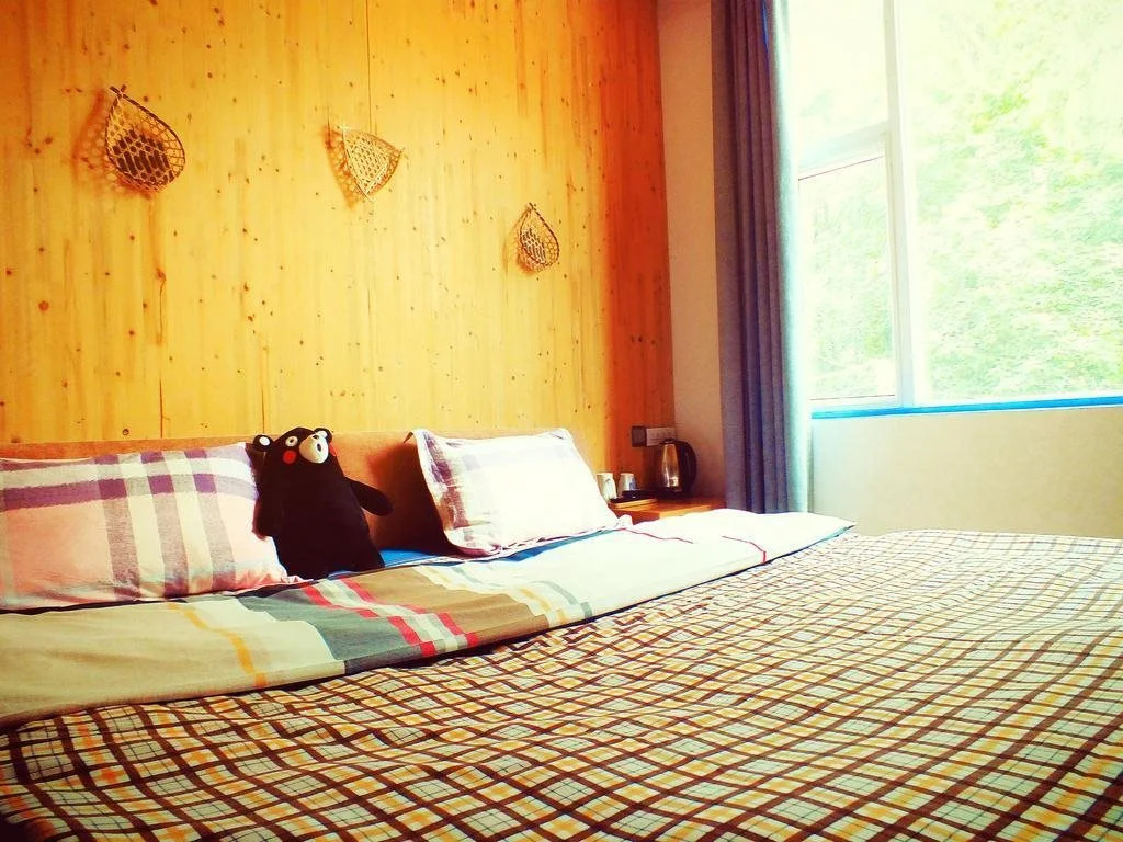 V Hostel