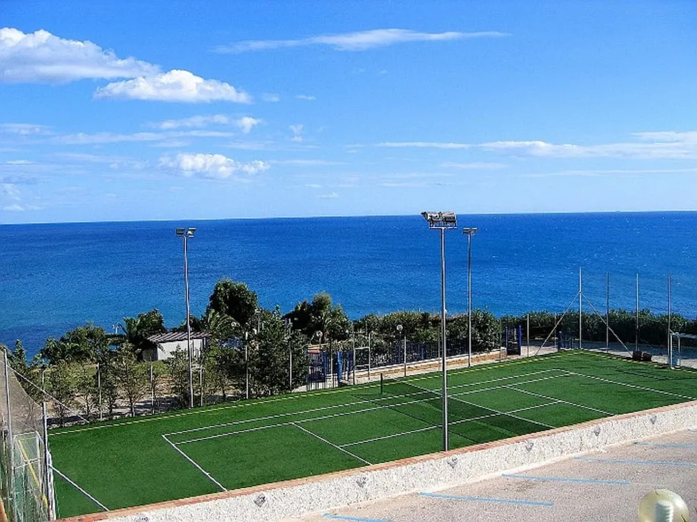 Two Room Apartment Near the Beach 2