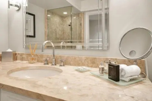 Privately Owned Luxury 2 Bedroom 2 Bath Suite In The Four Seasons Hotel Miami Sleeps 6