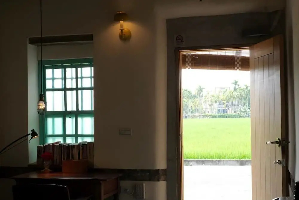 香蕉與黑膠 Yellow And Black Guest House