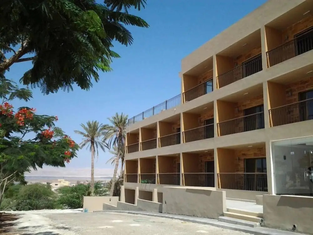 Thara Dead Sea