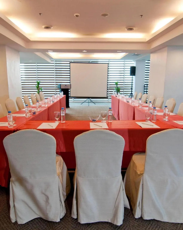 St Giles Hotel Makati