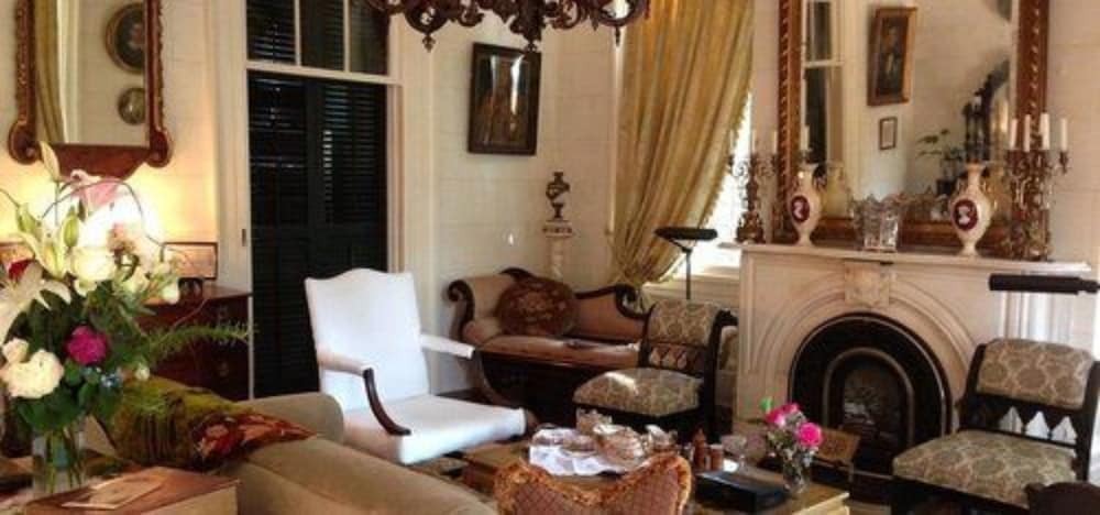 The Elms Bed and Breakfast