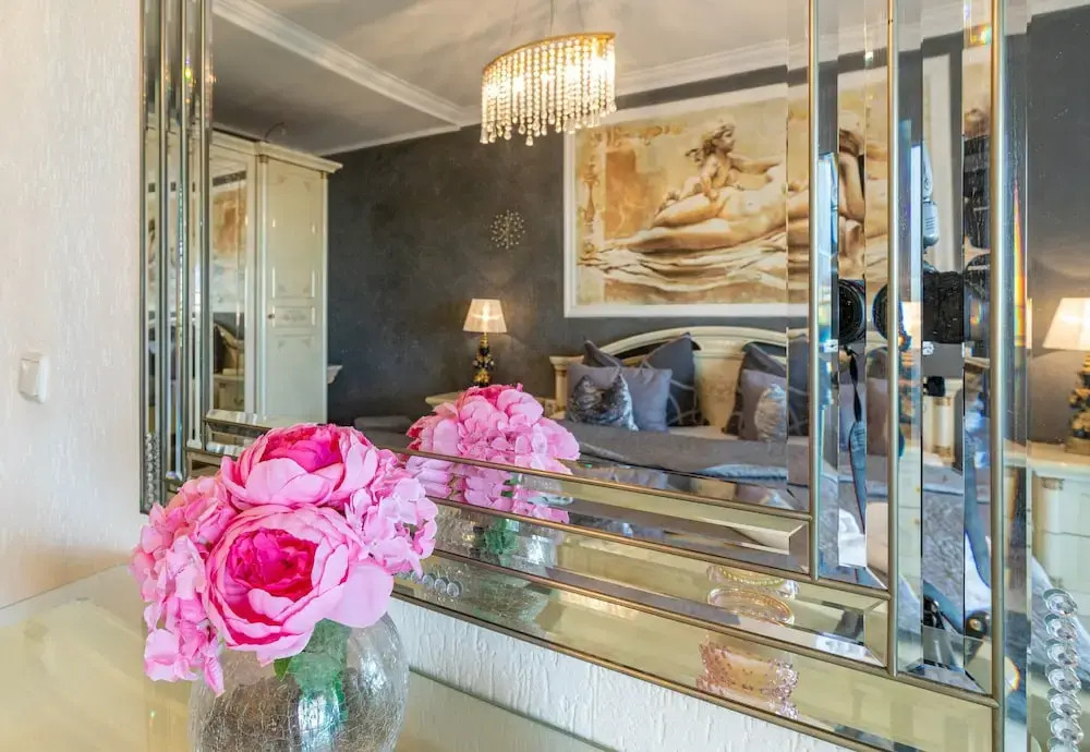 Deluxe Apartment Sandra 1200m From Beach