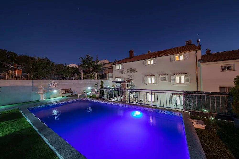 Apartmani Baretic