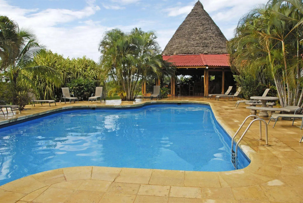 Guacamaya Lodge