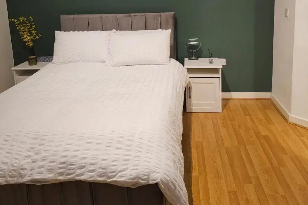 Apartment - Free Parking & Near Hospital