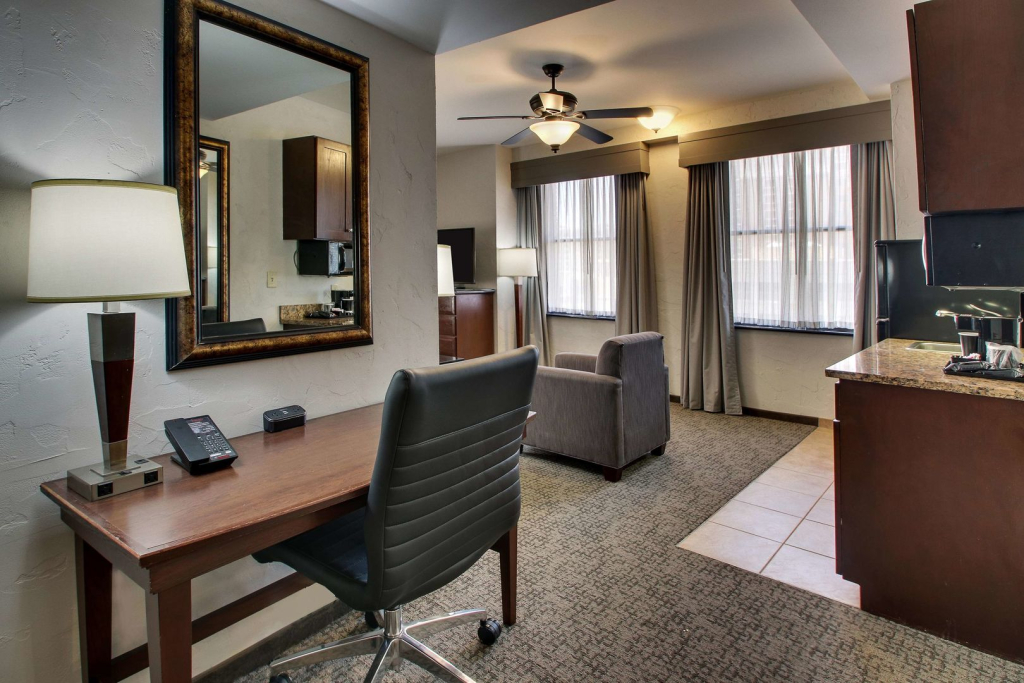 Drury Plaza Hotel San Antonio Riverwalk