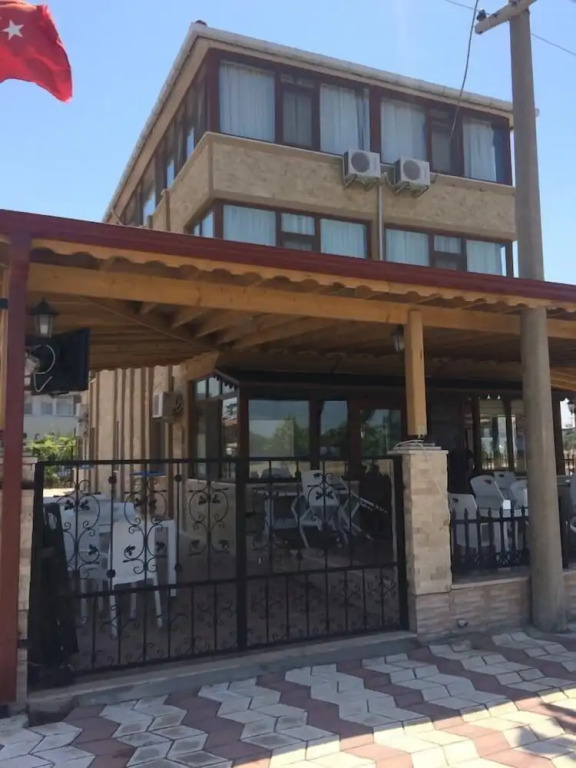 Ev Otel