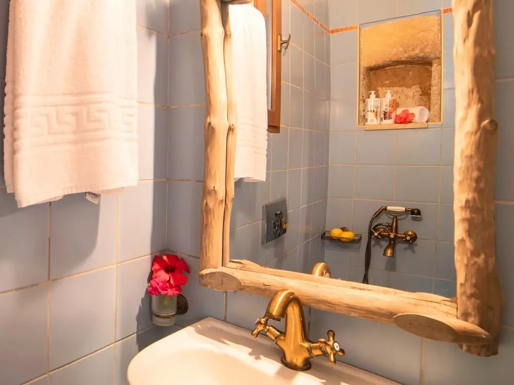 Venetian Mansion, 2 Separate Houses, Heated Pool in Kastellos, North-west Coast