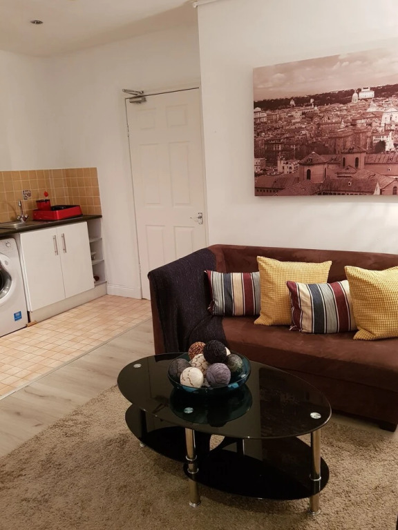1 & 3 Bedroom Apt by Sensational Stay Serviced Accommodation - Adelphi Suites