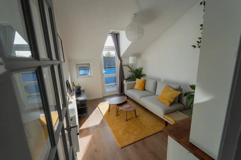 Modern 1 Bedroom Flat With Balcony Off Brixton Road