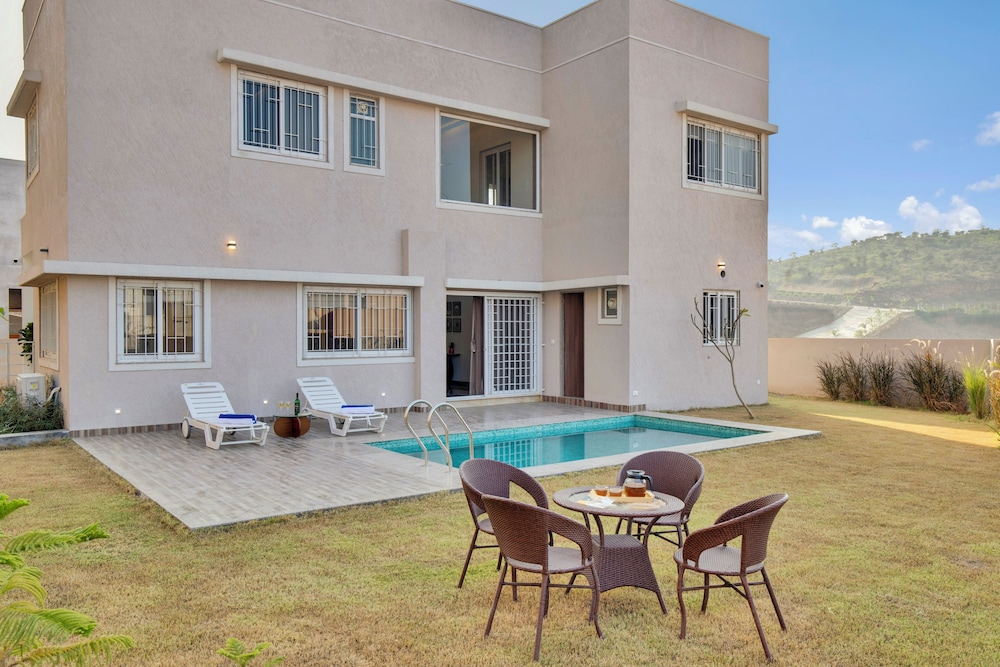 ELIVAAS 3 BHK Villa Shourya Bliss