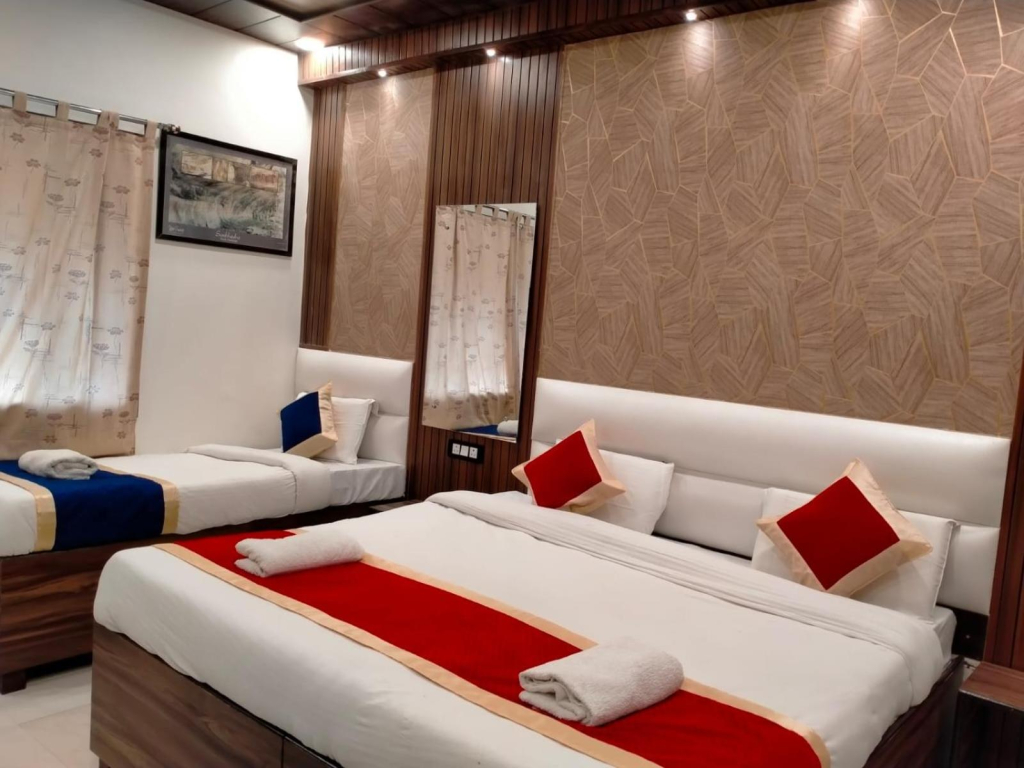 Hotel Sidhartha Walking Distance From TajMahal