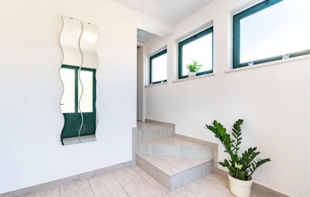 Amazing Home in Kneze With Wifi and 4 Bedrooms