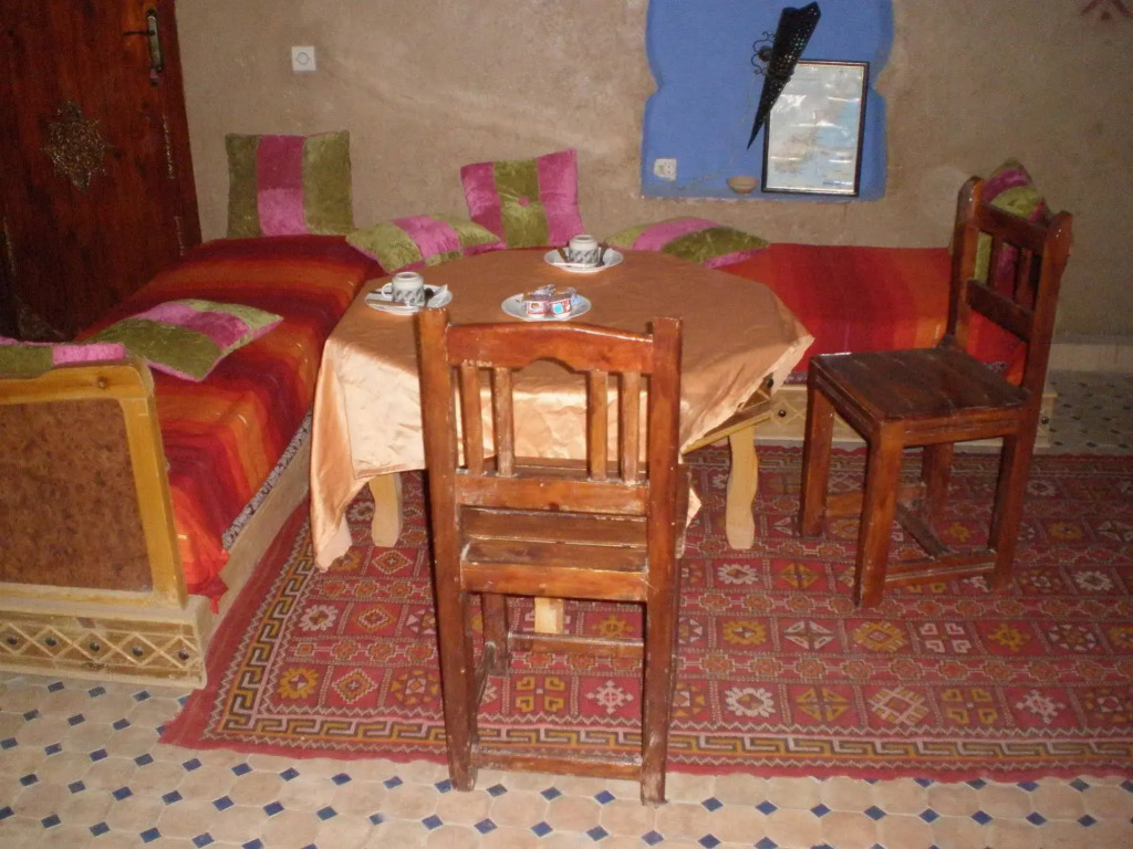 Riad Aicha & Camel Trekking