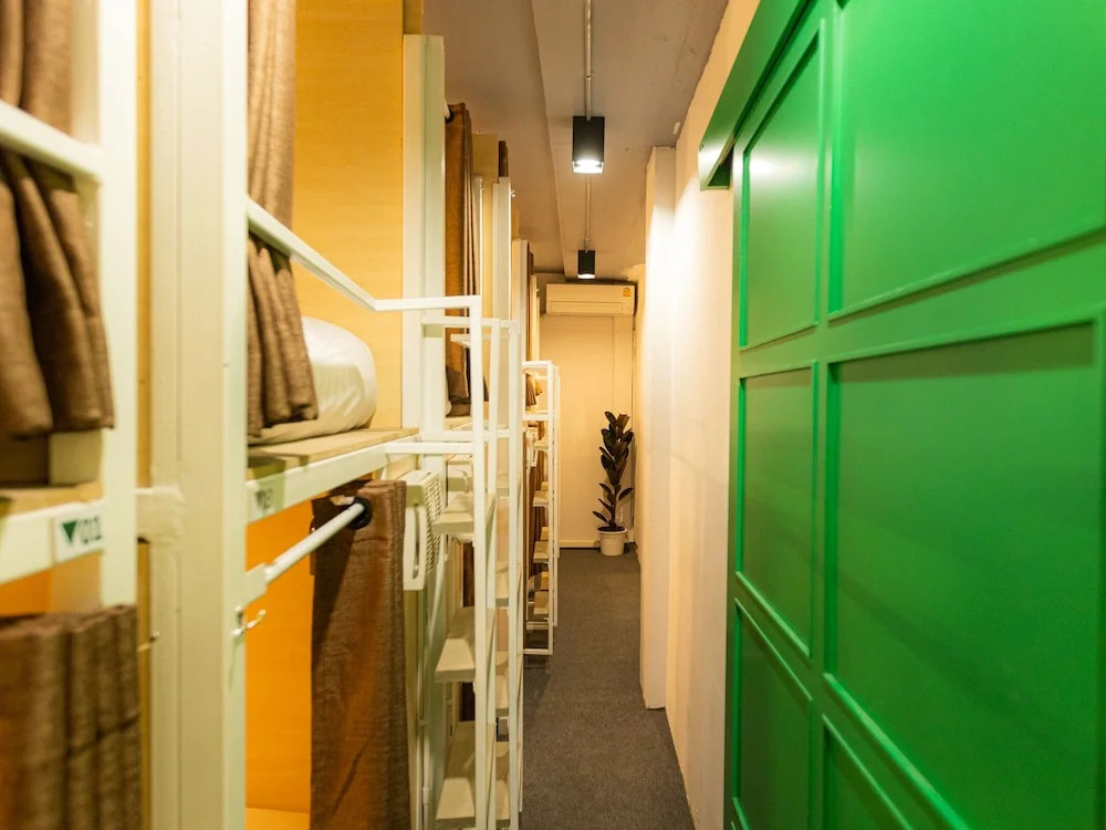 Khao San Social Capsule Hostel