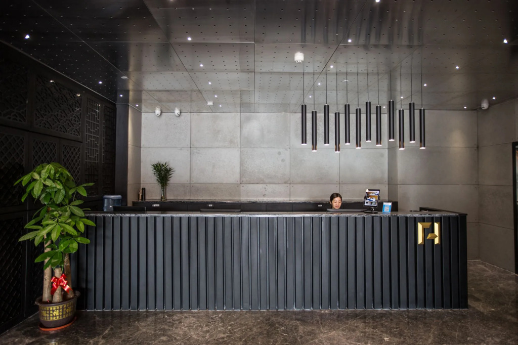 Arrivee Hotel