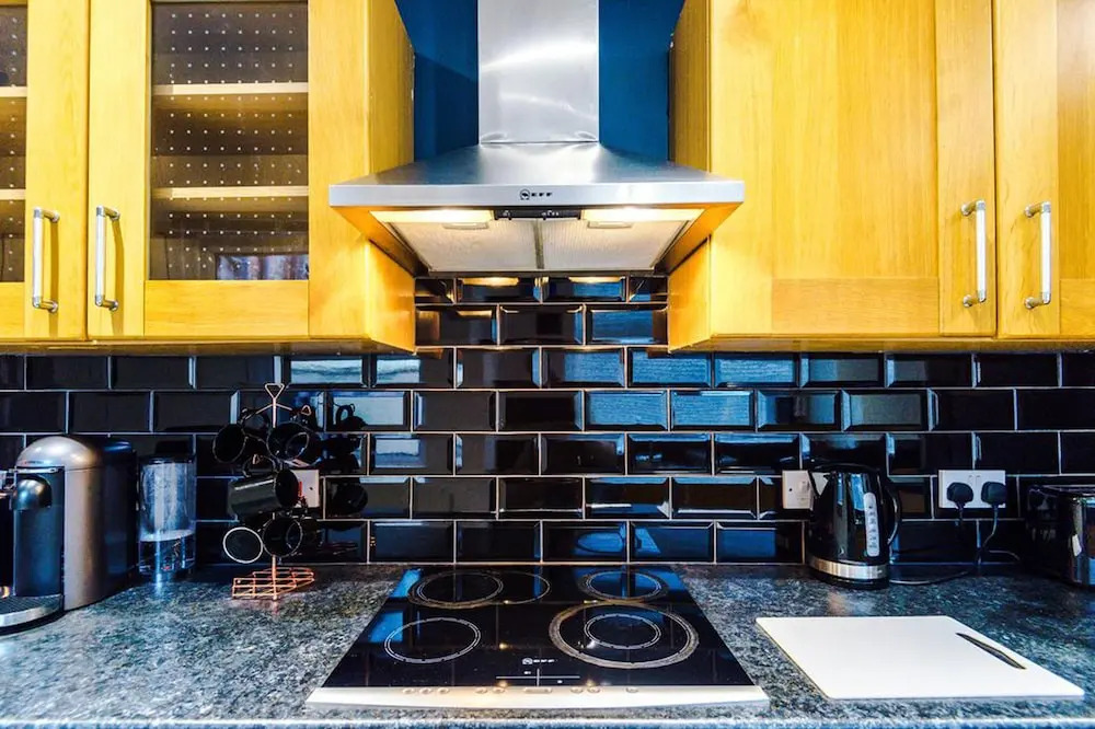FAMILY LUXURY HOUSE, SLEEPS UP TO 8! Wifi & Parking