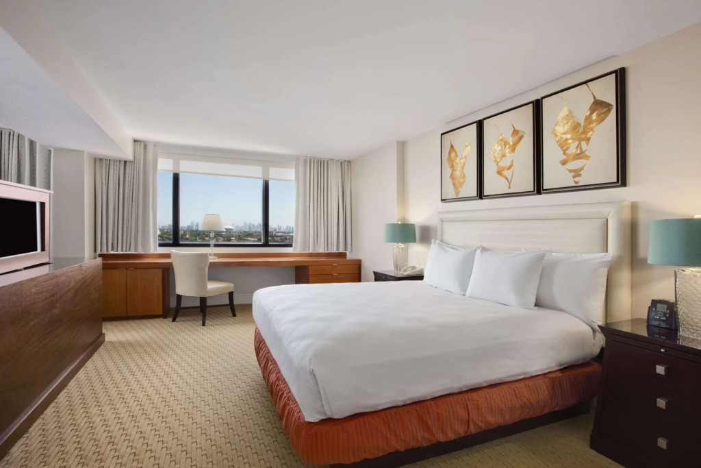 Hilton Miami Airport Blue Lagoon