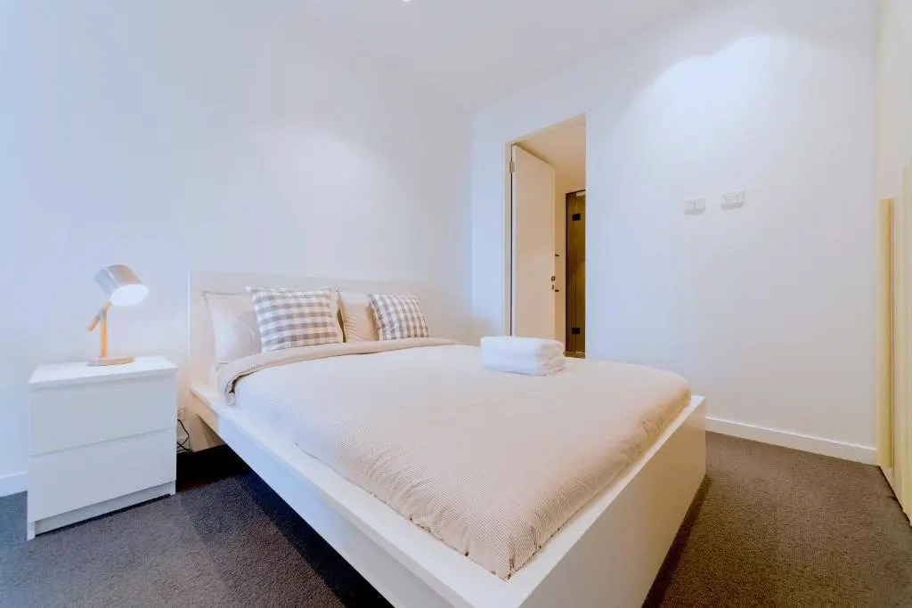 Fawkner Apartment Bay-view 4