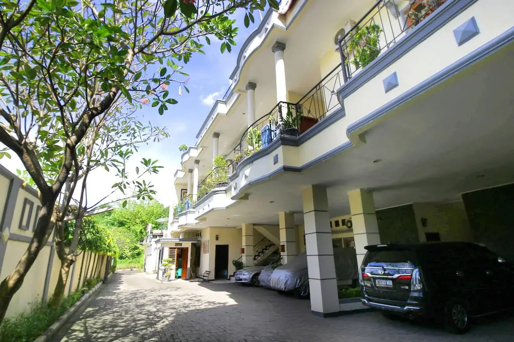 Airy Eco Syariah Kemang Ampera Raya 15 Jakarta