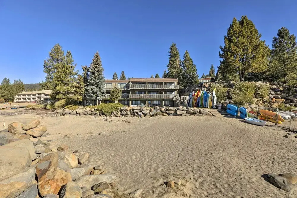 Beachfront Tahoe Vista Condo w/ Fireplace!