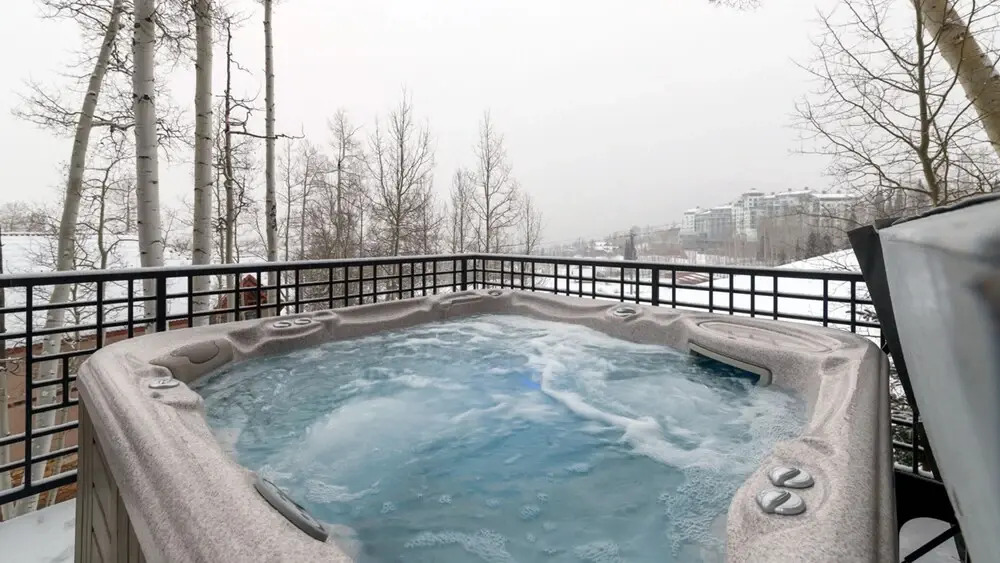 Aspen Ridge 17 by Avantstay Ski-in/ski-out Town House w/ Hot Tub