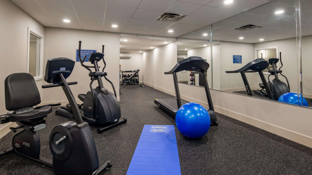 Best Western Hampshire Inn & Suites