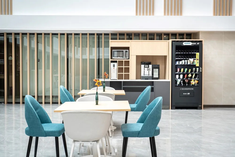 Holiday Inn Express Linzhi Airport by IHG
