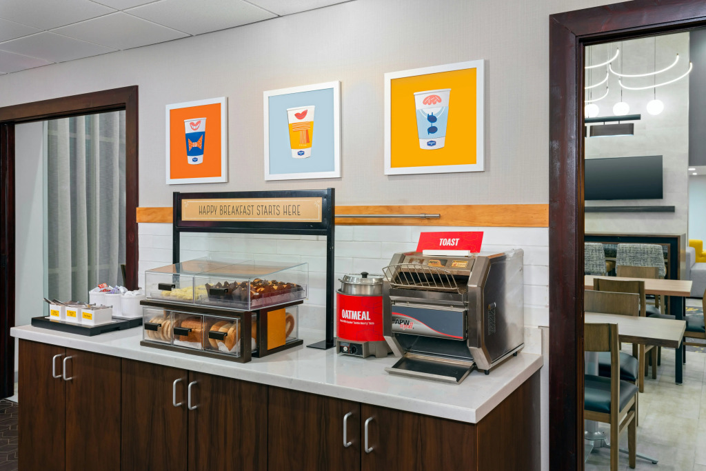 Hampton Inn & Suites Cleveland-Beachwood