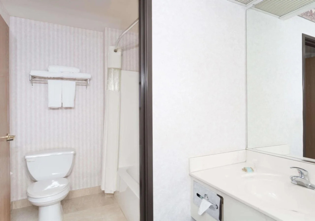 Days Inn by Wyndham Phoenix West