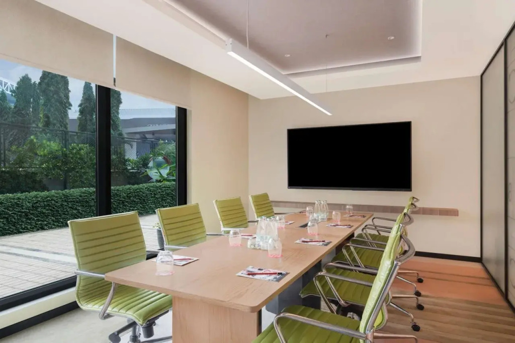 Ibis Mumbai Bkc