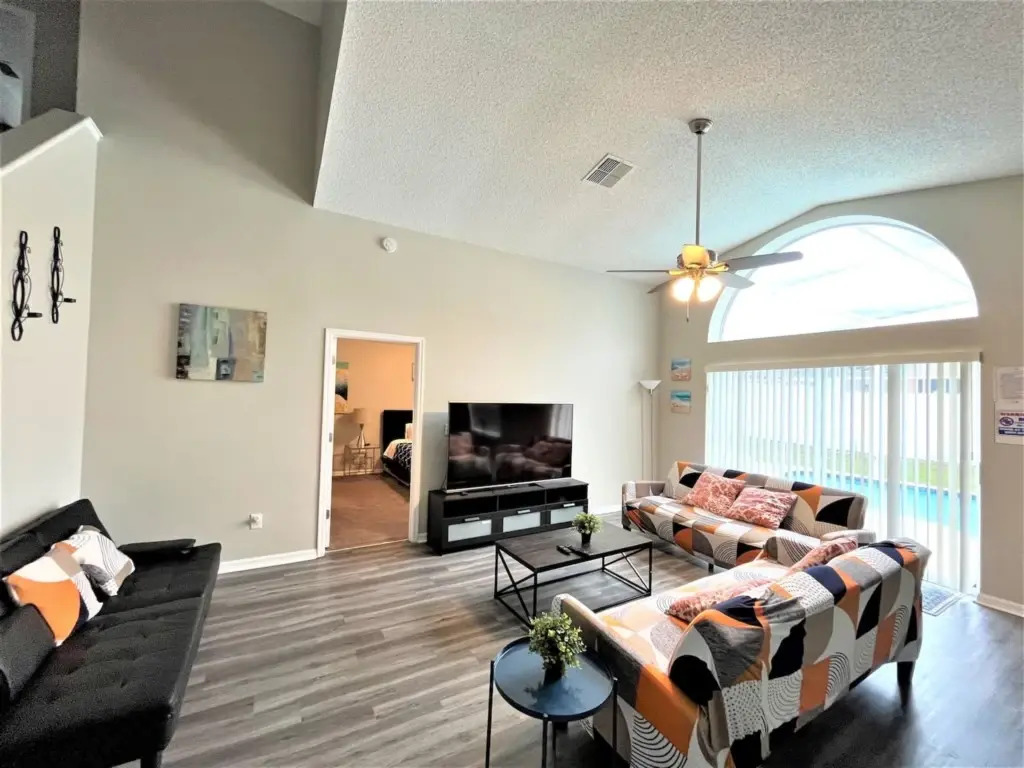8655, Kissimmee, US